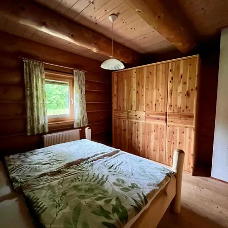 Wunderschoenes Naturstammhaus In Goestling Apartmán